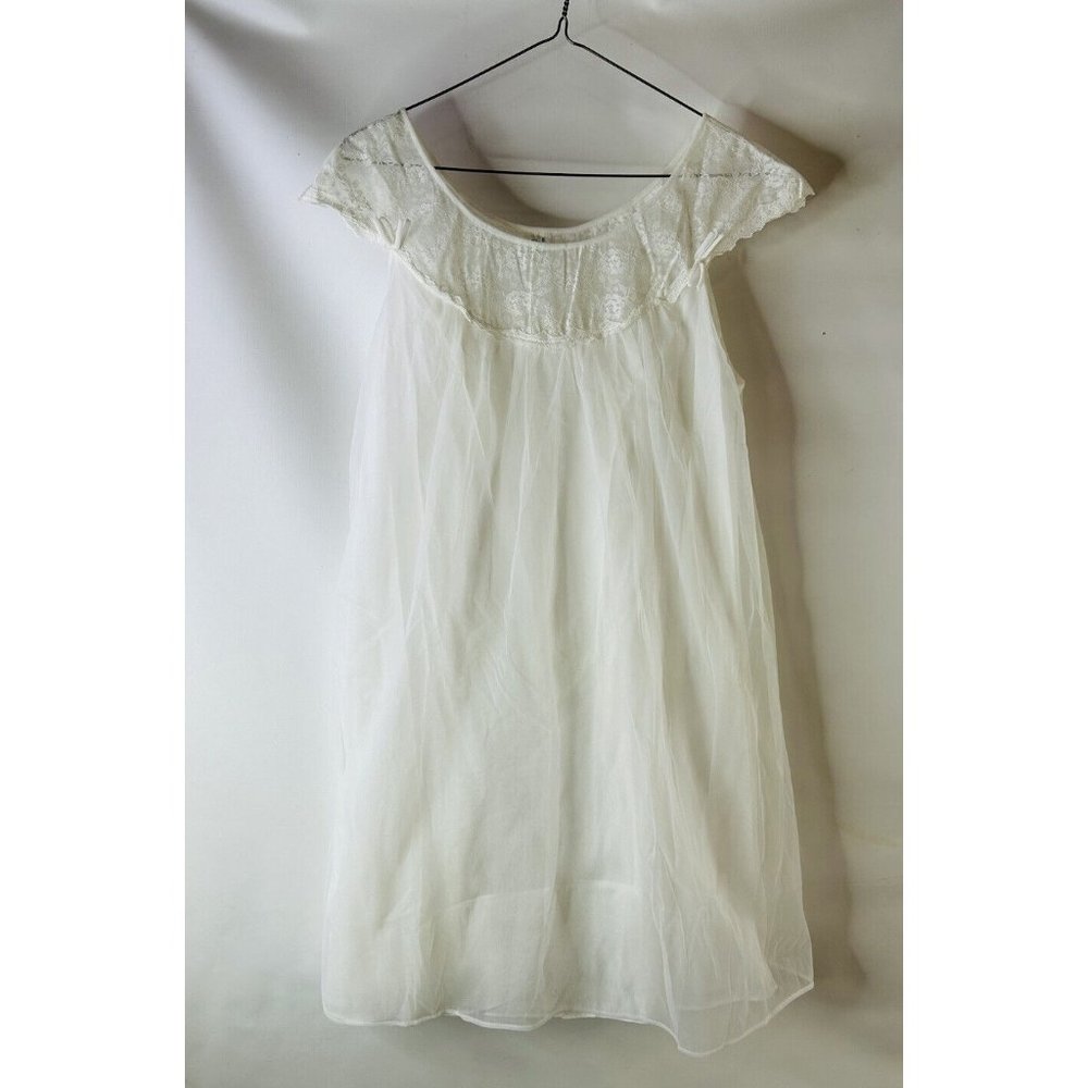 Whispy Robe Vintage 1970s White Whispy Nylon Lace Nighty Peignoir… - Gem